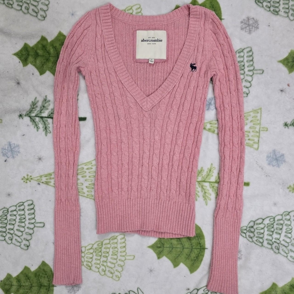 Abercrombie Vintage Strawberry Knit Pink Vneck Long Sleeve Pullover Sweater - Picture 4 of 6